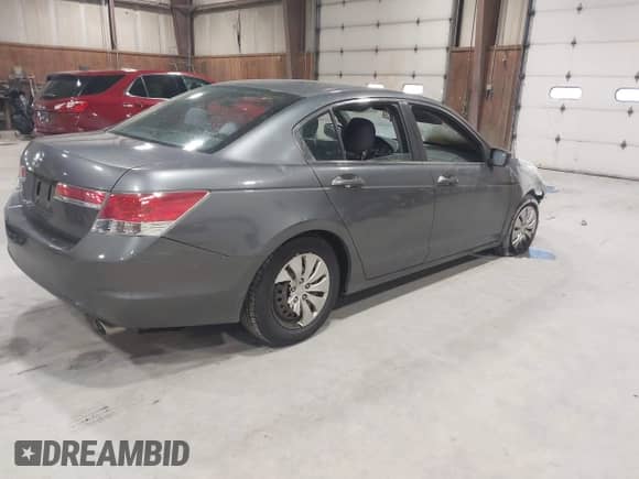 2012 Honda Accord LX z VIN 1HGCP2F33CA189541, wystawiony jako IAAI lot #43343157 z przebiegiem 106 122 mil mil oraz . Historia ofert i sprzedaży dostępna na DreamBid. Obrazek 4.
