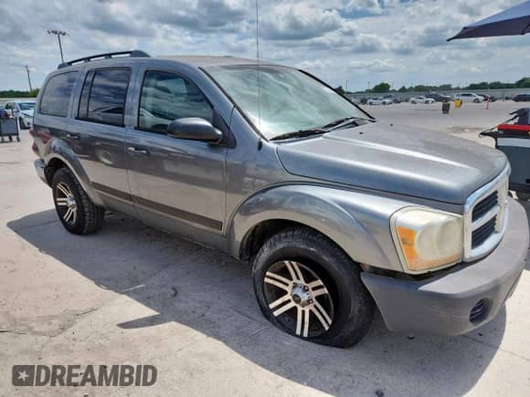 2005 Dodge Durango SXT with VIN 1D4HD38NX5F601092, listed as a Copart auction lot 63338515 with 301,984 mi miles and Clean title. Bid and sale history available at DreamBid. Image 4.