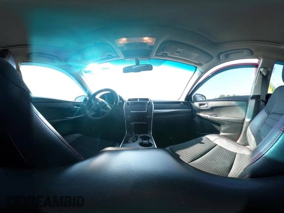 2015 Toyota Camry SE z VIN 4T1BF1FK7FU952691, wystawiony jako IAAI lot #42996654 z przebiegiem 85 633 mil mil oraz . Historia ofert i sprzedaży dostępna na DreamBid. Obrazek 18.