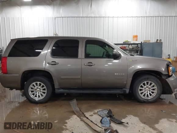 2011 Chevrolet Tahoe с VIN 1GNSKDFJ5BR283317, выставлен на аукционе IAAI как лот 41498152 с пробегом 229 185 миль миль и . История ставок и продаж доступна на DreamBid. Изображение 14.