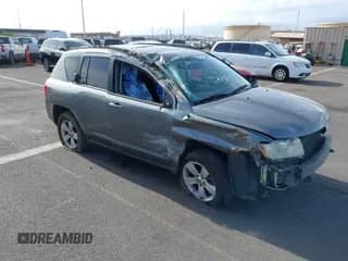 2012 Jeep Compass Limited с VIN 1C4NJDCB3CD571812, выставлен на аукционе IAAI как лот 42047878 с пробегом 111 149 миль миль и . История ставок и продаж доступна на DreamBid. Изображение 1.
