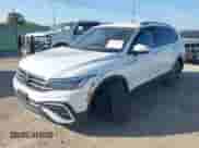 2023 Volkswagen Tiguan S с VIN 3VVRB7AX1PM118217, выставлен на аукционе IAAI как лот 43093705 с пробегом 45 542 миль миль и . История ставок и продаж доступна на DreamBid. Изображение 2.