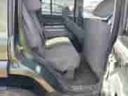 2007 Jeep Commander Sport с VIN 1J8HH48KX7C622714, выставлен на аукционе IAAI как лот 42257498 с пробегом 165 438 миль миль и . История ставок и продаж доступна на DreamBid. Изображение 8.