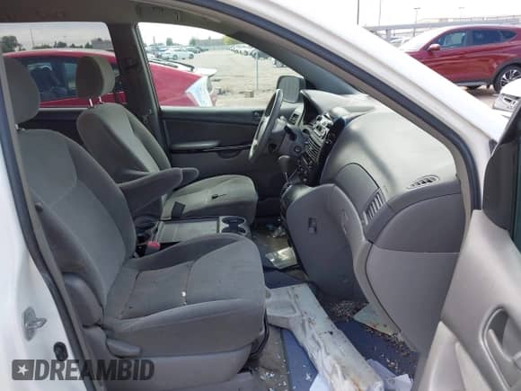 2005 Toyota Sienna CE с VIN 5TDZA23C75S297357, выставлен на аукционе IAAI как лот 42341554 с пробегом 213 718 миль миль и . История ставок и продаж доступна на DreamBid. Изображение 5.