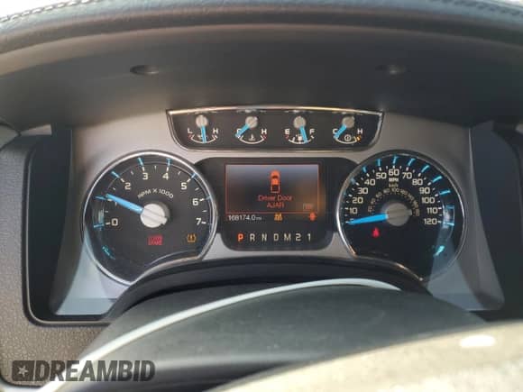 2013 Ford F-150 XL z VIN 1FTFW1ETXDFD68352, wystawiony jako Copart lot #81745965 z przebiegiem 168 174 mil mil oraz Szkoda całkowita • Salvage title. Historia ofert i sprzedaży dostępna na DreamBid. Obrazek 9.