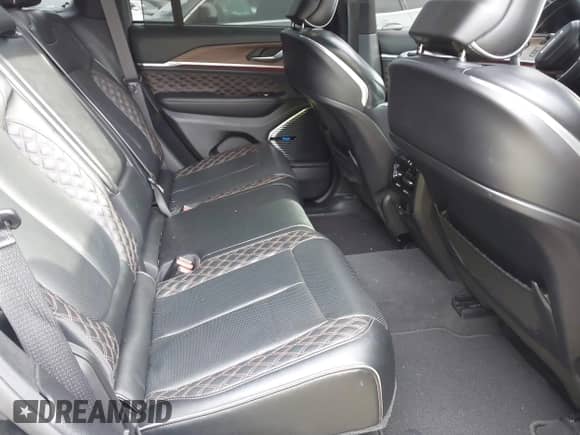 2022 Jeep Grand Cherokee Summit Reserve с VIN 1C4RJHEG1N8606618, выставлен на аукционе IAAI как лот 43059812 с пробегом 45 313 миль миль и . История ставок и продаж доступна на DreamBid. Изображение 8.