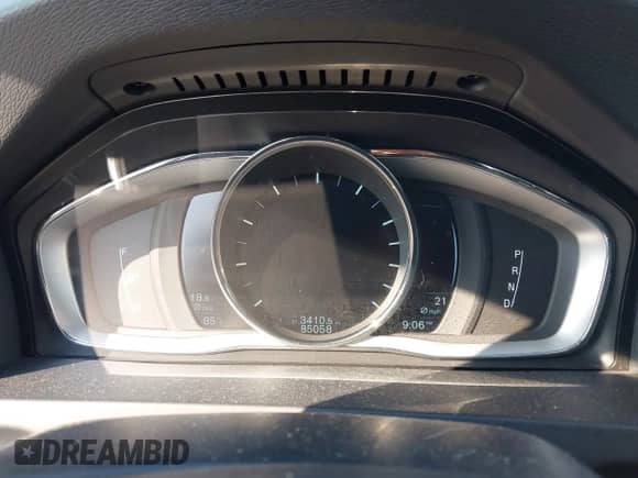 2015 Volvo S60 T5 Premier с VIN YV1612TK3F2363609, выставлен на аукционе IAAI как лот 42878515 с пробегом 85 058 миль миль и . История ставок и продаж доступна на DreamBid. Изображение 7.