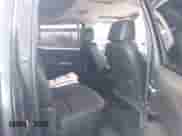 2018 Chevrolet Silverado 1500 LTZ z VIN 3GCUKSEC1JG495350, wystawiony jako IAAI lot #43318196 z przebiegiem 139 694 mil mil oraz . Historia ofert i sprzedaży dostępna na DreamBid. Obrazek 8.