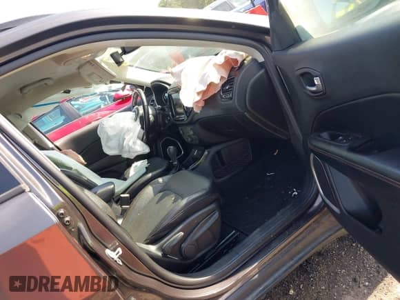 2021 Jeep Compass Limited z VIN 3C4NJCCB1MT522534, wystawiony jako IAAI lot #42689845 z przebiegiem 101 371 mil mil oraz . Historia ofert i sprzedaży dostępna na DreamBid. Obrazek 5.