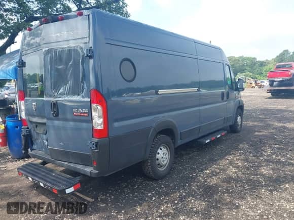 2019 Ram ProMaster Cargo with VIN 3C6URVJG6KE551731, listed as a IAAI auction lot 42573029 with 69,064 mi miles and . Bid and sale history available at DreamBid. Image 4.