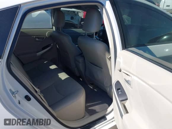 2010 Toyota Prius III с VIN JTDKN3DU7A0029392, выставлен на аукционе IAAI как лот 43443352 с пробегом 221 738 миль миль и . История ставок и продаж доступна на DreamBid. Изображение 8.