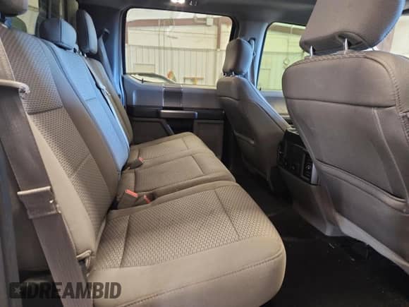 2018 Ford F-150 XL z VIN 1FTEW1EP0JKE91174, wystawiony jako Copart lot #86855255 z przebiegiem 70 613 mil mil oraz Czysty tytuł • Clean title. Historia ofert i sprzedaży dostępna na DreamBid. Obrazek 10.