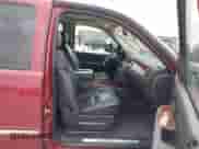 2009 Chevrolet Suburban LTZ z VIN 1GNFK36309J105434, wystawiony jako IAAI lot #42062907 z przebiegiem 132 674 mil mil oraz . Historia ofert i sprzedaży dostępna na DreamBid. Obrazek 5.