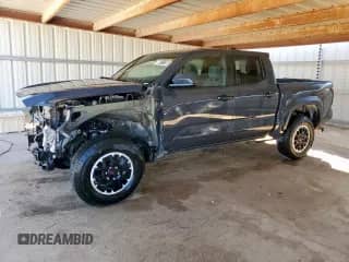 2024 Toyota Tacoma TRD Off Road with VIN 3TMLB5JN3RM035169, listed as a Copart auction lot 86511735 with 27,047 mi miles and Clean title. Bid and sale history available at DreamBid. Image 1.
