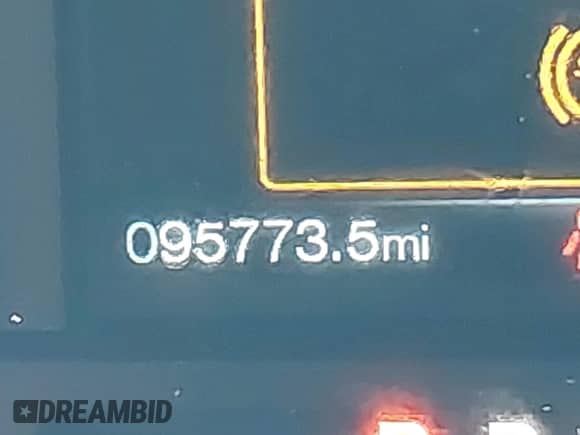 2018 Ford F-150 XL z VIN 1FTFX1E55JKC30834, wystawiony jako IAAI lot #43320333 z przebiegiem 95 773 mil mil oraz . Historia ofert i sprzedaży dostępna na DreamBid. Obrazek 16.