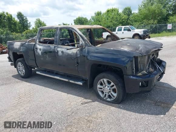 2016 Chevrolet Silverado 2500HD High Country с VIN 1GC1KXE86GF136789, выставлен на аукционе IAAI как лот 42744902 с пробегом Не указан миль и . История ставок и продаж доступна на DreamBid. Изображение 1.
