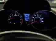 2013 Hyundai Veloster w/Black Int z VIN KMHTC6AD3DU111385, wystawiony jako Copart lot #86124085 z przebiegiem 144 014 mil mil oraz Czysty tytuł • Clean title. Historia ofert i sprzedaży dostępna na DreamBid. Obrazek 9.