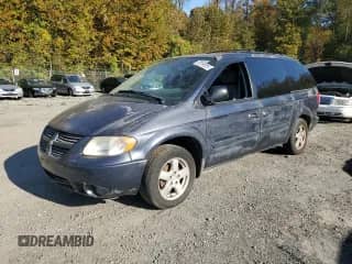 2007 Dodge Grand Caravan SXT with VIN 2D4GP44L67R106901, listed as a Copart auction lot 87059925 with 214,235 mi miles and Salvage title. Bid and sale history available at DreamBid. Image 1.
