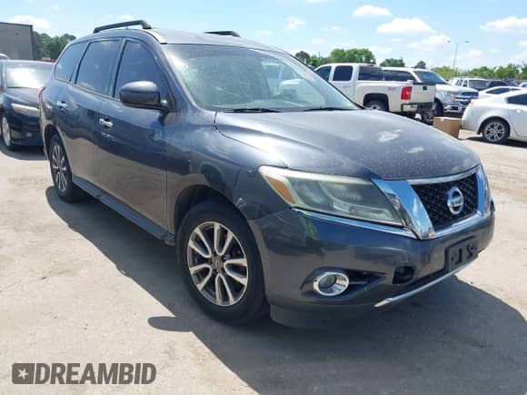 2014 Nissan Pathfinder S with VIN 5N1AR2MN3EC664158, listed as a IAAI auction lot 42239865 with 163,542 mi miles and . Bid and sale history available at DreamBid. Image 1.