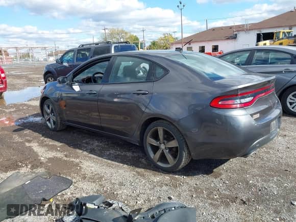 2015 Dodge Dart GT z VIN 1C3CDFEB0FD422645, wystawiony jako IAAI lot #43407211 z przebiegiem 99 458 mil mil oraz . Historia ofert i sprzedaży dostępna na DreamBid. Obrazek 3.