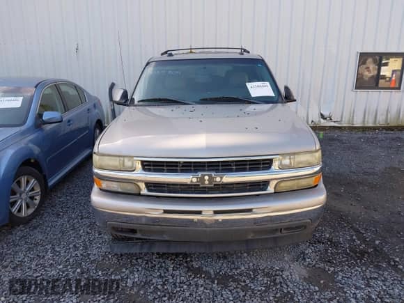 2005 Chevrolet Tahoe LT с VIN 1GNEC13TX5R103784, выставлен на аукционе IAAI как лот 42580409 с пробегом 185 577 миль миль и . История ставок и продаж доступна на DreamBid. Изображение 6.