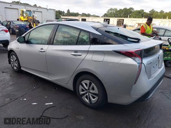 2017 Toyota Prius Two z VIN JTDKBRFU6H3045603, wystawiony jako IAAI lot #43152855 z przebiegiem 90 483 mil mil oraz . Historia ofert i sprzedaży dostępna na DreamBid. Obrazek 3.