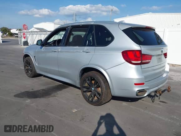 2017 BMW X5 xDrive35i with VIN 5UXKR0C35H0V71580, listed as a IAAI auction lot 43538118 with Not provided miles and . Bid and sale history available at DreamBid. Image 3.