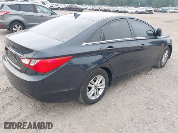 2013 Hyundai Sonata GLS с VIN 5NPEB4AC4DH684527, выставлен на аукционе IAAI как лот 42906163 с пробегом 69 062 миль миль и . История ставок и продаж доступна на DreamBid. Изображение 4.