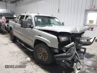 2005 Chevrolet Silverado 1500 Z71 с VIN 2GCEK19B751281736, выставлен на аукционе IAAI как лот 41919922 с пробегом 225 158 миль миль и . История ставок и продаж доступна на DreamBid. Изображение 1.