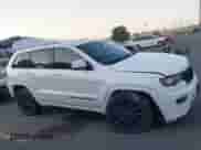 2019 Jeep Grand Cherokee Altitude с VIN 1C4RJFAG2KC566827, выставлен на аукционе IAAI как лот 42743863 с пробегом 113 962 миль миль и . История ставок и продаж доступна на DreamBid. Изображение 13.