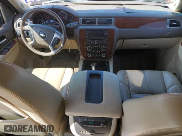 2011 Chevrolet Tahoe LT with VIN 1GNSCBE07BR226563, listed as a Copart auction lot 82087065 with 162,443 mi miles and Salvage title. Bid and sale history available at DreamBid. Image 8.