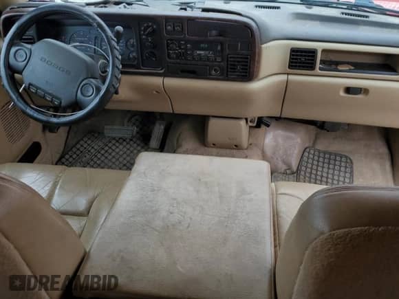 1997 Dodge RAM с VIN 3B7KC23W0VM529643, выставлен на аукционе Copart как лот 60137465 с пробегом 154 081 миль миль и Списание • Salvage title. История ставок и продаж доступна на DreamBid. Изображение 8.