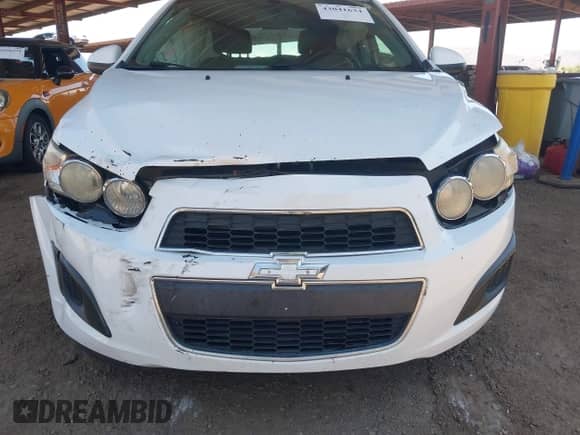 2015 Chevrolet Sonic LS с VIN 1G1JA6SH2F4196976, выставлен на аукционе IAAI как лот 43041634 с пробегом 126 713 миль миль и . История ставок и продаж доступна на DreamBid. Изображение 12.