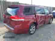 2012 Toyota Sienna z VIN 5TDKA3DC7CS013776, wystawiony jako IAAI lot #43059162 z przebiegiem 155 907 mil mil oraz . Historia ofert i sprzedaży dostępna na DreamBid. Obrazek 4.