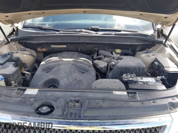 2008 Hyundai Veracruz GLS with VIN KM8NU13C58U031766, listed as a IAAI auction lot 42591045 with 223,683 mi miles and . Bid and sale history available at DreamBid. Image 10.