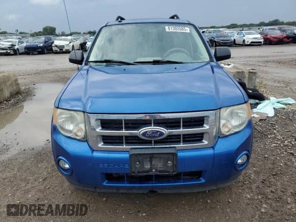 2011 Ford Escape XLT с VIN 1FMCU9DG9BKB24509, выставлен на аукционе Copart как лот 81302685 с пробегом 206 523 миль миль и Списание • Salvage title. История ставок и продаж доступна на DreamBid. Изображение 5.