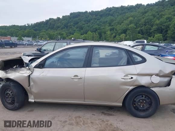 2009 Hyundai Elantra SE z VIN KMHDU46D99U662300, wystawiony jako IAAI lot #42839675 z przebiegiem 118 975 mil mil oraz . Historia ofert i sprzedaży dostępna na DreamBid. Obrazek 15.