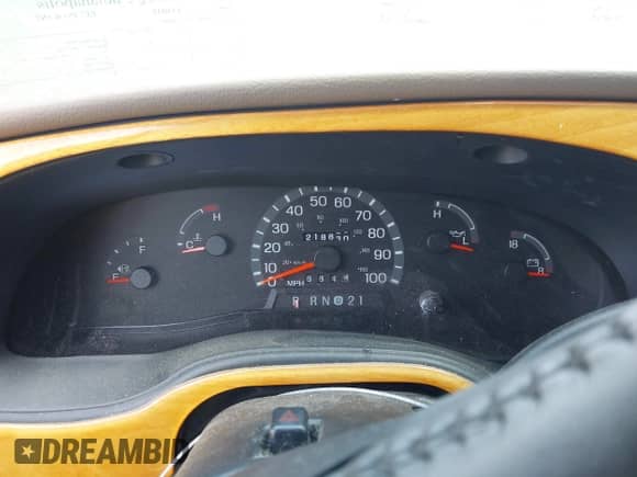 2002 Ford Econoline Cargo Recreational with VIN 1FDRE14L72HB80077, listed as a IAAI auction lot 42626721 with 218,830 mi miles and . Bid and sale history available at DreamBid. Image 7.