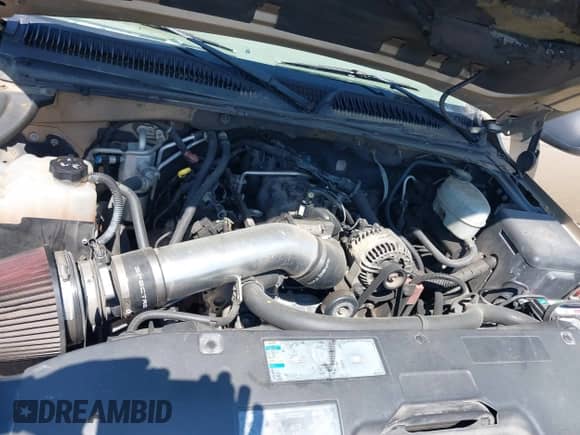 2005 Chevrolet Suburban LT with VIN 1GNEC16Z45J225720, listed as a IAAI auction lot 41896970 with 347,315 mi miles and . Bid and sale history available at DreamBid. Image 10.