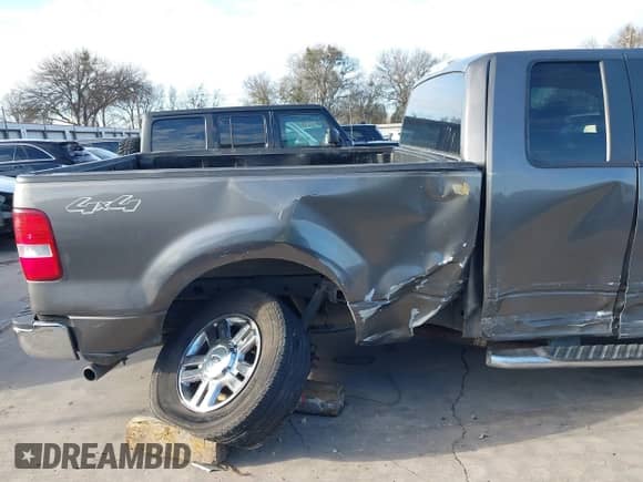 2008 Ford F-150 XLT with VIN 1FTPX14V38FA57291, listed as a IAAI auction lot 41290111 with 189,010 mi miles and . Bid and sale history available at DreamBid. Image 17.