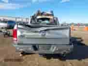 2019 Ram 1500 Big Horn z VIN 3C6RR6LT3KG605321, wystawiony jako IAAI lot #41053497 z przebiegiem 113 853 mil mil oraz . Historia ofert i sprzedaży dostępna na DreamBid. Obrazek 16.