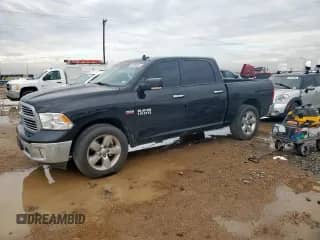 2016 Ram 1500 Lone Star z VIN 3C6RR6LT9GG289088, wystawiony jako Copart lot #65950945 z przebiegiem 121 324 mil mil oraz Czysty tytuł • Clean title. Historia ofert i sprzedaży dostępna na DreamBid. Obrazek 1.