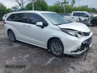 2022 Toyota Sienna XLE с VIN 5TDYRKEC6NS082070, выставлен на аукционе IAAI как лот 43256129 с пробегом 71 509 миль миль и . История ставок и продаж доступна на DreamBid. Изображение 1.