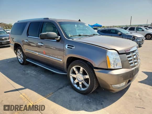 2014 Cadillac Escalade ESV Luxury с VIN 1GYS4HEF9ER223806, выставлен на аукционе Copart как лот 69805065 с пробегом 158 165 миль миль и Чистый • Clean title. История ставок и продаж доступна на DreamBid. Изображение 4.