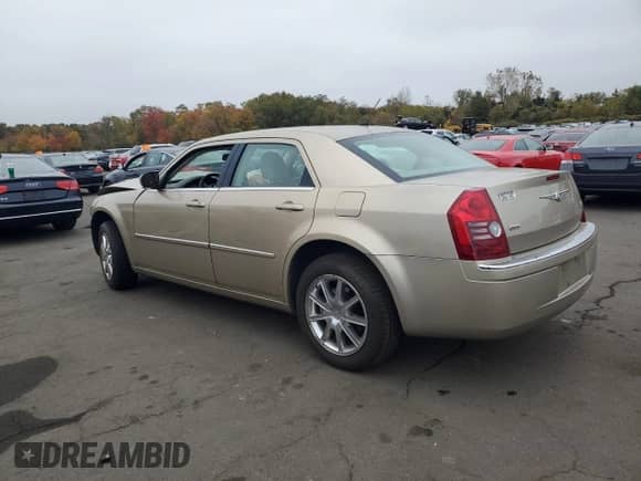 2008 Chrysler 300 Limited с VIN 2C3KK33G98H281160, выставлен на аукционе Copart как лот 74582974 с пробегом 109 385 миль миль и Списание • Salvage title. История ставок и продаж доступна на DreamBid. Изображение 2.