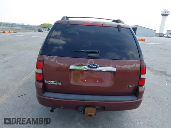 2009 Ford Explorer XLT with VIN 1FMEU73EX9UA35463, listed as a IAAI auction lot 42898042 with 139,026 mi miles and . Bid and sale history available at DreamBid. Image 15.