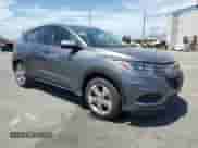 2020 Honda HR-V LX z VIN 3CZRU5H3XLM709666, wystawiony jako Copart lot #69468405 z przebiegiem 45 716 mil mil oraz Szkoda całkowita • Salvage title. Historia ofert i sprzedaży dostępna na DreamBid. Obrazek 4.