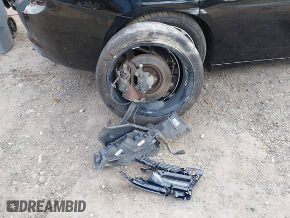 2015 Dodge Charger RT с VIN 2C3CDXCT1FH914363, выставлен на аукционе IAAI как лот 41196242 с пробегом 161 272 миль миль и . История ставок и продаж доступна на DreamBid. Изображение 12.