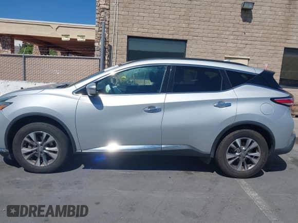 2018 Nissan Murano SV с VIN 5N1AZ2MG1JN156089, выставлен на аукционе IAAI как лот 42687491 с пробегом 147 813 миль миль и . История ставок и продаж доступна на DreamBid. Изображение 14.