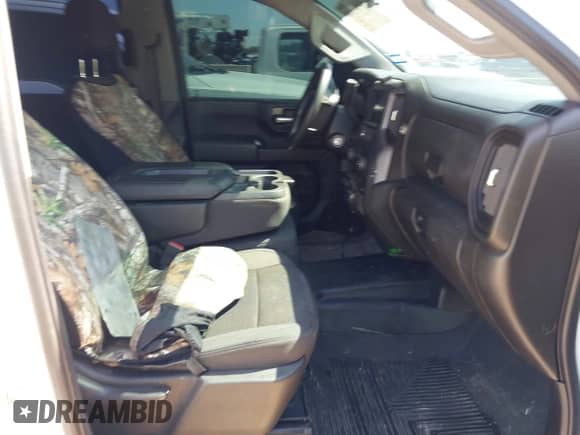 2021 Chevrolet Silverado 2500HD Work Truck z VIN 1GC1YLEY8MF236377, wystawiony jako IAAI lot #42929658 z przebiegiem 127 802 mil mil oraz . Historia ofert i sprzedaży dostępna na DreamBid. Obrazek 5.